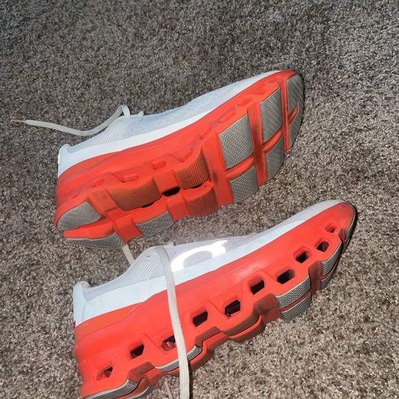 On Running - CloudMonster Running Shoe - Picture 4 of 8